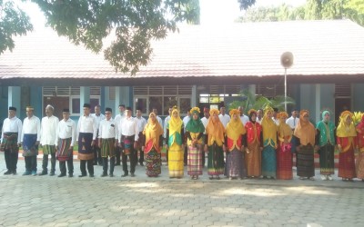 Civitas Akademik SMA Negeri 12 Medan Melaksanakan Upacara Peringatan Hari Sumpah Pemuda